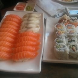 Spicy Salmon Sushi
