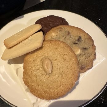 Skyhigh - Cookie plate - Bars Near Me - Philadelphia, Pennsylvania