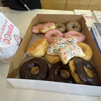 Sarah Donuts - Fancy Dozen and a bag of doughnut holes - Donuts Near Me - Decatur, Georgia Sarah Donuts - Fancy Dozen and a bag of doughnut holes - Donuts Near Me - Decatur, Georgia