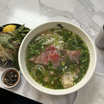 Pho Duoi Bo - 15. Filet mignon steak, fat brisket, tendon, tripe - Vietnamese Near Me - San Jose, California Pho Duoi Bo - 15. Filet mignon steak, fat brisket, tendon, tripe - Vietnamese Near Me - San Jose, California