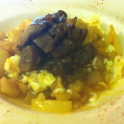 Jaizkibel - Huevos rotos con boletus