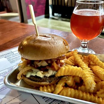 Resurgence Brewing Co - Bacon Bleu Burger, Loganberry Wit beer - Breweries Near Me - Buffalo, New York