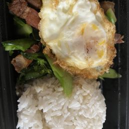 Crispy Pork & Chinese Broccoli Bowl Crispy Pork & Chinese Broccoli Bowl