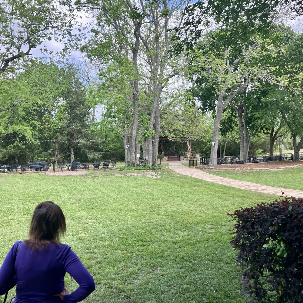 Bernhardt Winery - Outdoor lounge - Wineries Near Me - Plantersville, Texas