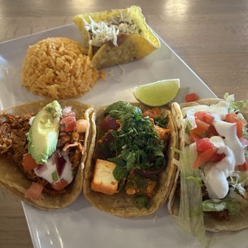 Taco Maya - 3 taco plate - Mexican Near Me - Downers Grove, Illinois