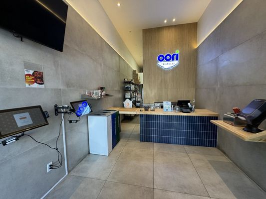 Oori Triangles - Piedmont Ave by null