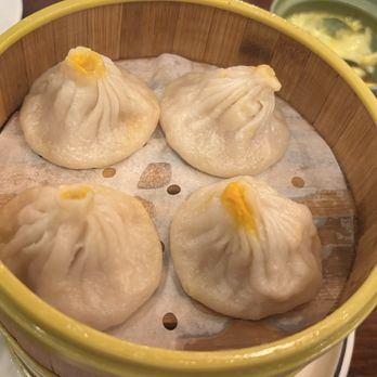 Jiang Nan - steamed crab meat and pork soup dumplings - Chinese Near Me - Flushing, New York Jiang Nan - steamed crab meat and pork soup dumplings - Chinese Near Me - Flushing, New York