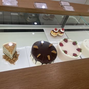 Harucake - Counter displaying the cake flavors - Coffee & Tea Near Me - Los Angeles, California