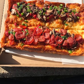 Della Barba Pizza - Pizza Near Me - Washington, DC, District of Columbia