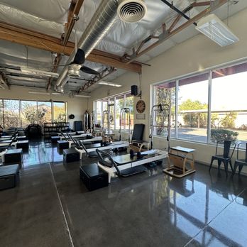 Power Core Plus - Pretty Pilates studio - Pilates Near Me - Gilbert, Arizona