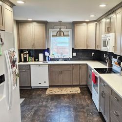 Custom Maid Cleaning - Clean Kitchen