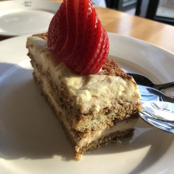 Beach & Brew - Tiramisu - Bars Near Me - Venice, California Beach & Brew - Tiramisu - Bars Near Me - Venice, California