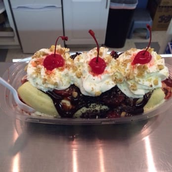 Elevate Cafe - Banana split - Cafes Near Me - Old Orchard Beach, Maine Elevate Cafe - Banana split - Cafes Near Me - Old Orchard Beach, Maine