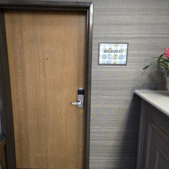 Best Western Plus Monterey Inn - Hotels Near Me - Monterey, California