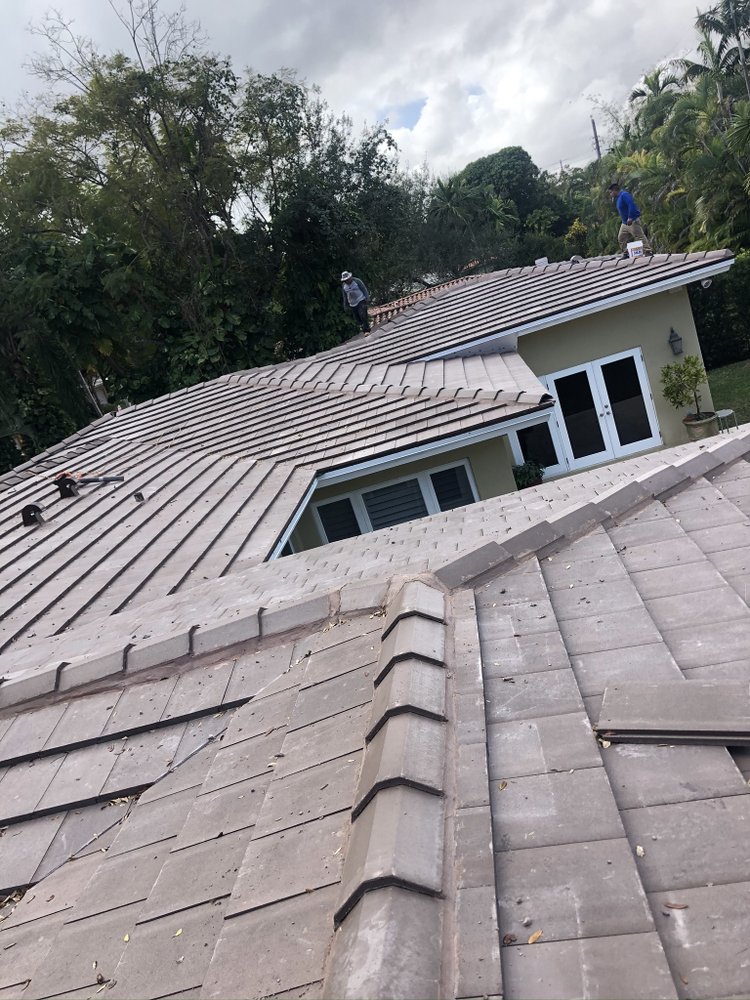 Slide of Hoff's Roofing & Metal Works