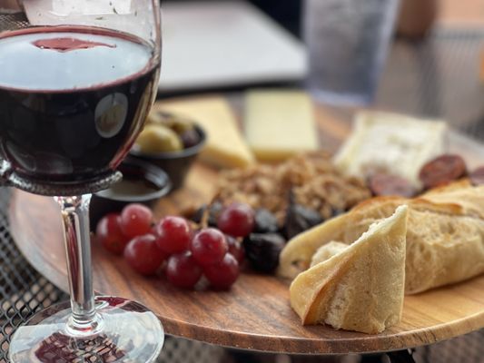 Willow Creek Winery & Farm by null