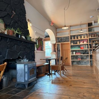 Saanu - Fireplace and seating - Cafes Near Me - Joseph, Oregon Saanu - Fireplace and seating - Cafes Near Me - Joseph, Oregon