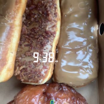 Donut Factory - Bacon maple - Donuts Near Me - Seattle, Washington