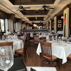 Hyde Park Prime Steakhouse - Interior of restaurant