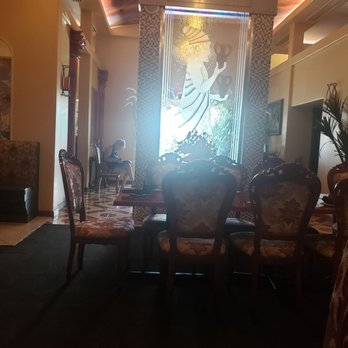 Persian Room Fine Dining - As soon as you walk in there is a huge fountain. Its beautiful! - Persian/Iranian Near Me - Tucson, Arizona Persian Room Fine Dining - As soon as you walk in there is a huge fountain. Its beautiful! - Persian/Iranian Near Me - Tucson, Arizona