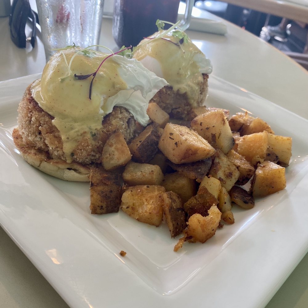 Crab & lobster Benedict .