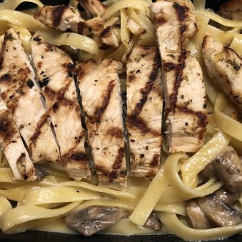 O' Sole Mio Restaurant - Fettuccini Alfredo with Grilled Chicken, and added sautéed mushrooms - Pizza Near Me - Millbrae, California