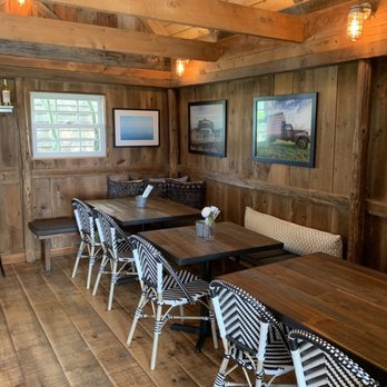 Rose Hill Vineyards - Wine Tasting Room Near Me - Mattituck, New York Rose Hill Vineyards - Wine Tasting Room Near Me - Mattituck, New York