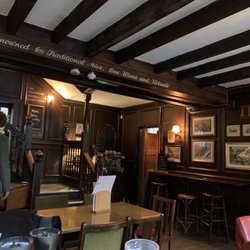 The George Inn - Interior seating
