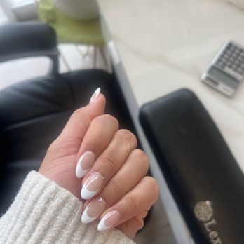 Polished Nail Lounge - Nail Salons Near Me - Orange, California Polished Nail Lounge - Nail Salons Near Me - Orange, California