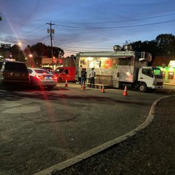 Taqueria Pancho Villa - New taco truck, who dis!? Same good food