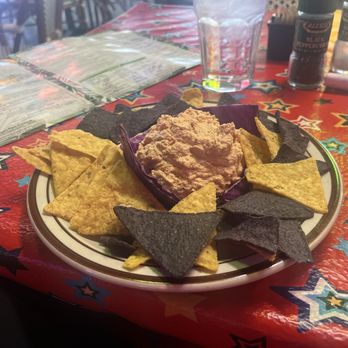 R. Thomas Deluxe Grill - Cashew cheese and chips - Vegetarian Near Me - Atlanta, Georgia R. Thomas Deluxe Grill - Cashew cheese and chips - Vegetarian Near Me - Atlanta, Georgia
