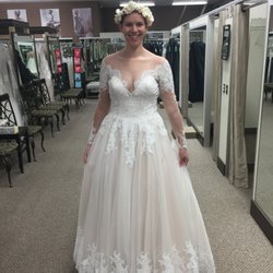 Bridal Gallery - My mom wanted to see what it would look like with flowers in my hair and they happily obliged hah