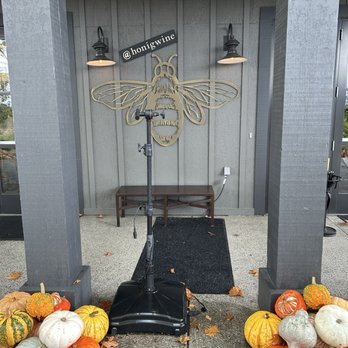 Honig Vineyard & Winery - Wine Tasting Room Near Me - Rutherford, California Honig Vineyard & Winery - Wine Tasting Room Near Me - Rutherford, California