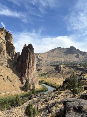 Smith Rock State Park by null