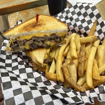 Isleta Grill @47 - Burgers Near Me - Albuquerque, New Mexico