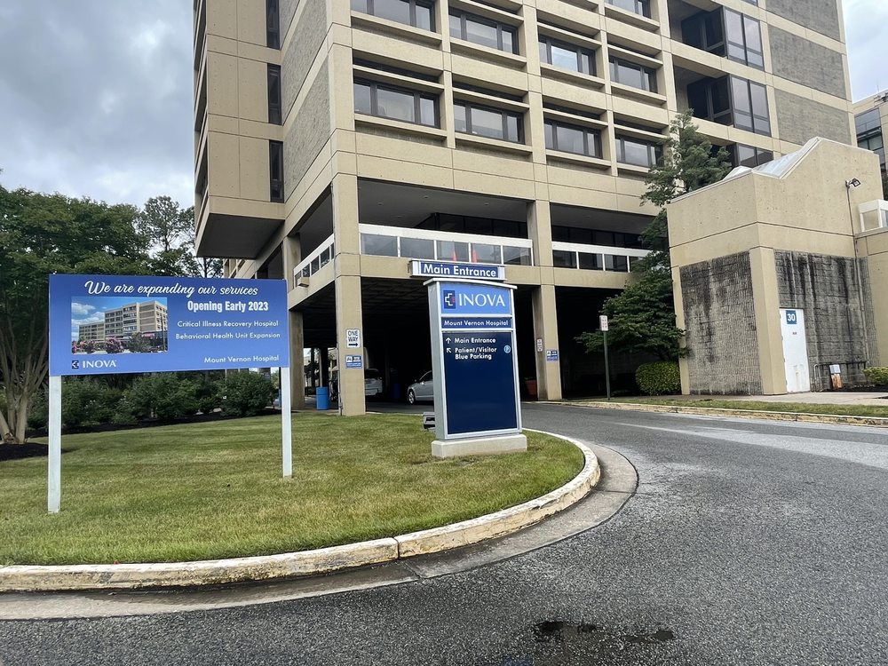 INOVA SPECIALTY HOSPITAL Updated October 2024 24 Photos & 96 Reviews 2501 Parkers Ln