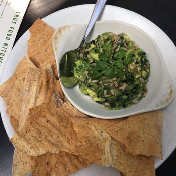 True Food Kitchen - Guacamole - Vegetarian Near Me - Pasadena, California True Food Kitchen - Guacamole - Vegetarian Near Me - Pasadena, California