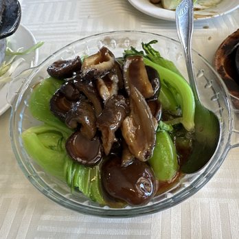 Classic Chinese Restaurant - Mushroom & Kai Lan - Seafood Near Me - Laguna Hills, California