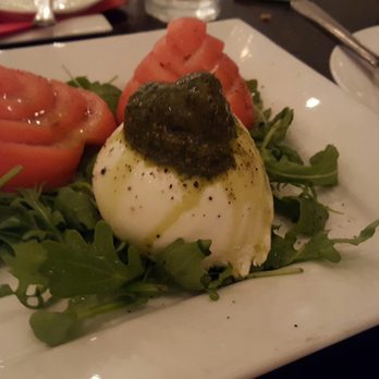Pizza e Pazzi - Burrata - Pizza Near Me - Toronto, Ontario