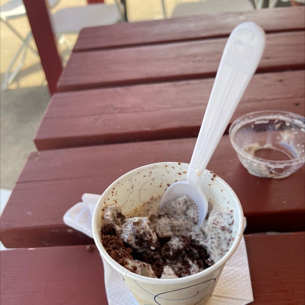 BROWNIE’S DRIVEIN Updated September 2024 202 IA175, Ida Grove