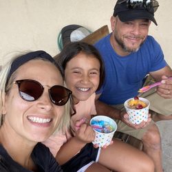 Red Berry Frozen Yogurt - Looking for a refreshing summer snack. Delicious flavors and fun toppings.