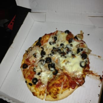 Pointers Pizza - Mushroom, onion and black olive pizza at 1:15am - Pizza Near Me - Richmond Heights, Missouri Pointers Pizza - Mushroom, onion and black olive pizza at 1:15am - Pizza Near Me - Richmond Heights, Missouri