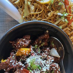 Crispy Beef + Hakka Noodles