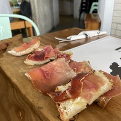 Delman Bar & Lounge - Prosciutto bruschetta