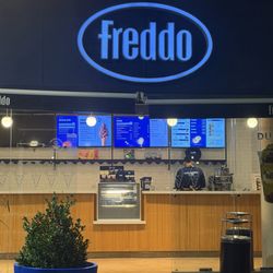 Freddo - Outside
