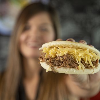 PANNA Doral - Another popular choice: Arepa Pelua, shredded beef and gouda cheese! - Venezuelan Near Me - Miami, Florida PANNA Doral - Another popular choice: Arepa Pelua, shredded beef and gouda cheese! - Venezuelan Near Me - Miami, Florida