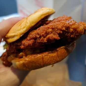 Main Chick Hot Chicken - Chicken Shop Near Me - Pasadena, California