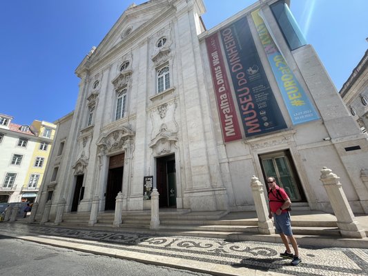 Money Museum by null