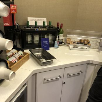 The Plumeria Lounge - Wine and coffee - Airport Lounges Near Me - Honolulu, Hawaii