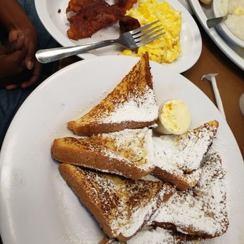 Tic Toc Cafe - French Toast, Eggs and Bacon - Diners Near Me - Metairie, Louisiana